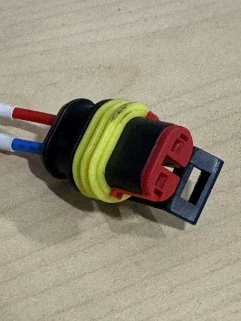 Lock and key set for floor scrubber machines with wiring connectors