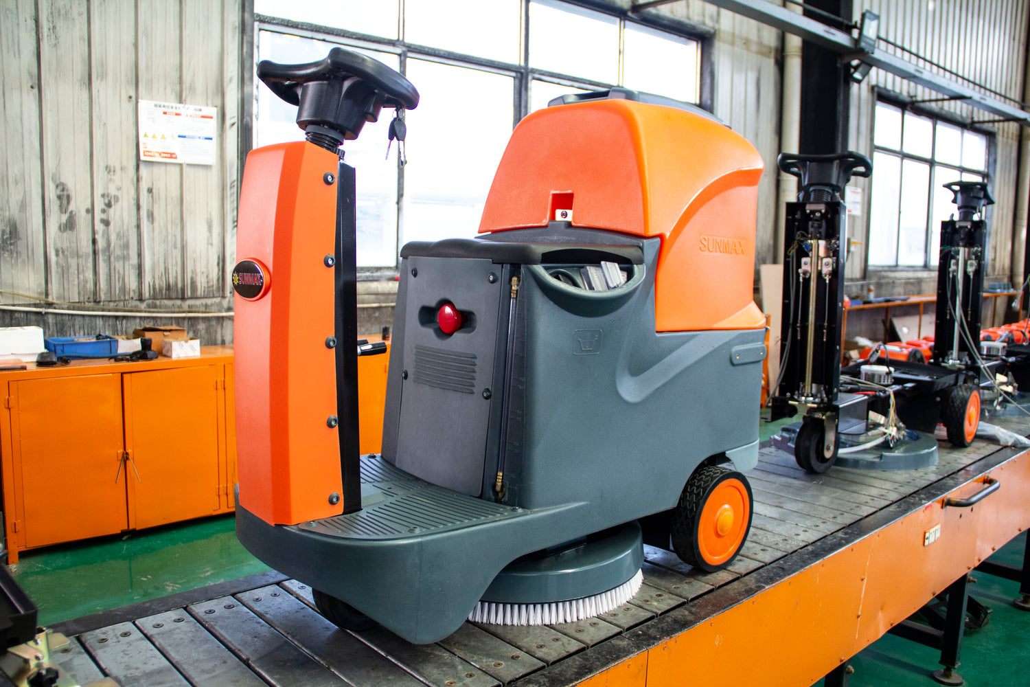 RT70-floor scrubber