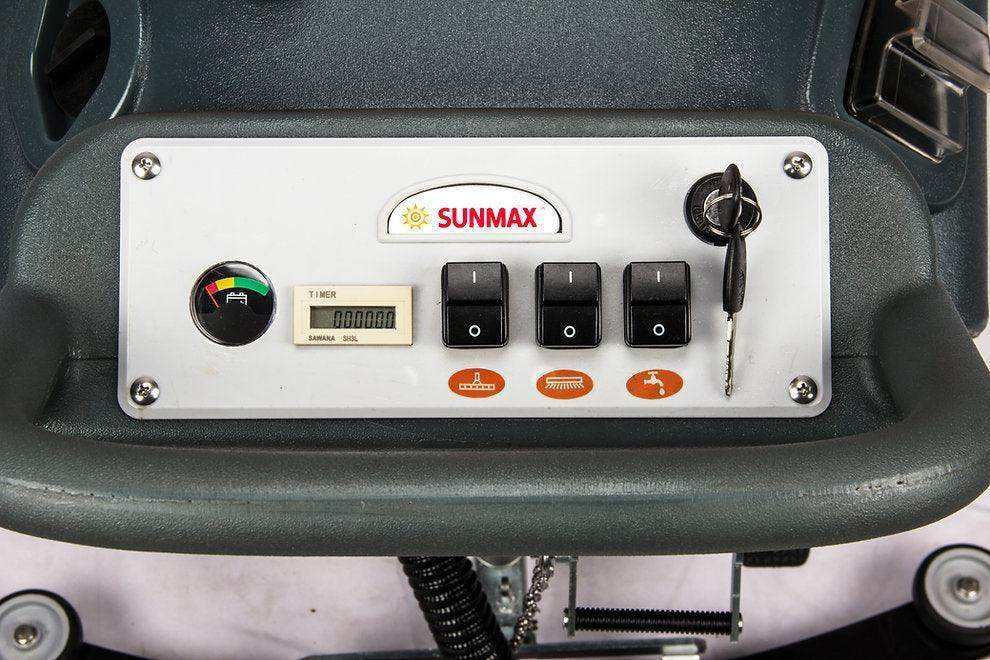 Control panel of SUNMAX RT50+ battery-powered floor scrubber machine with key and switches
